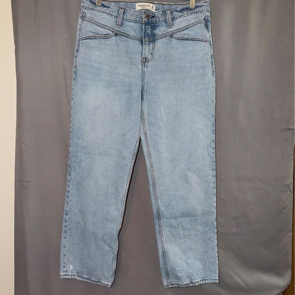 Abercrombie & Fitch 90s straight mid rise blue jeans